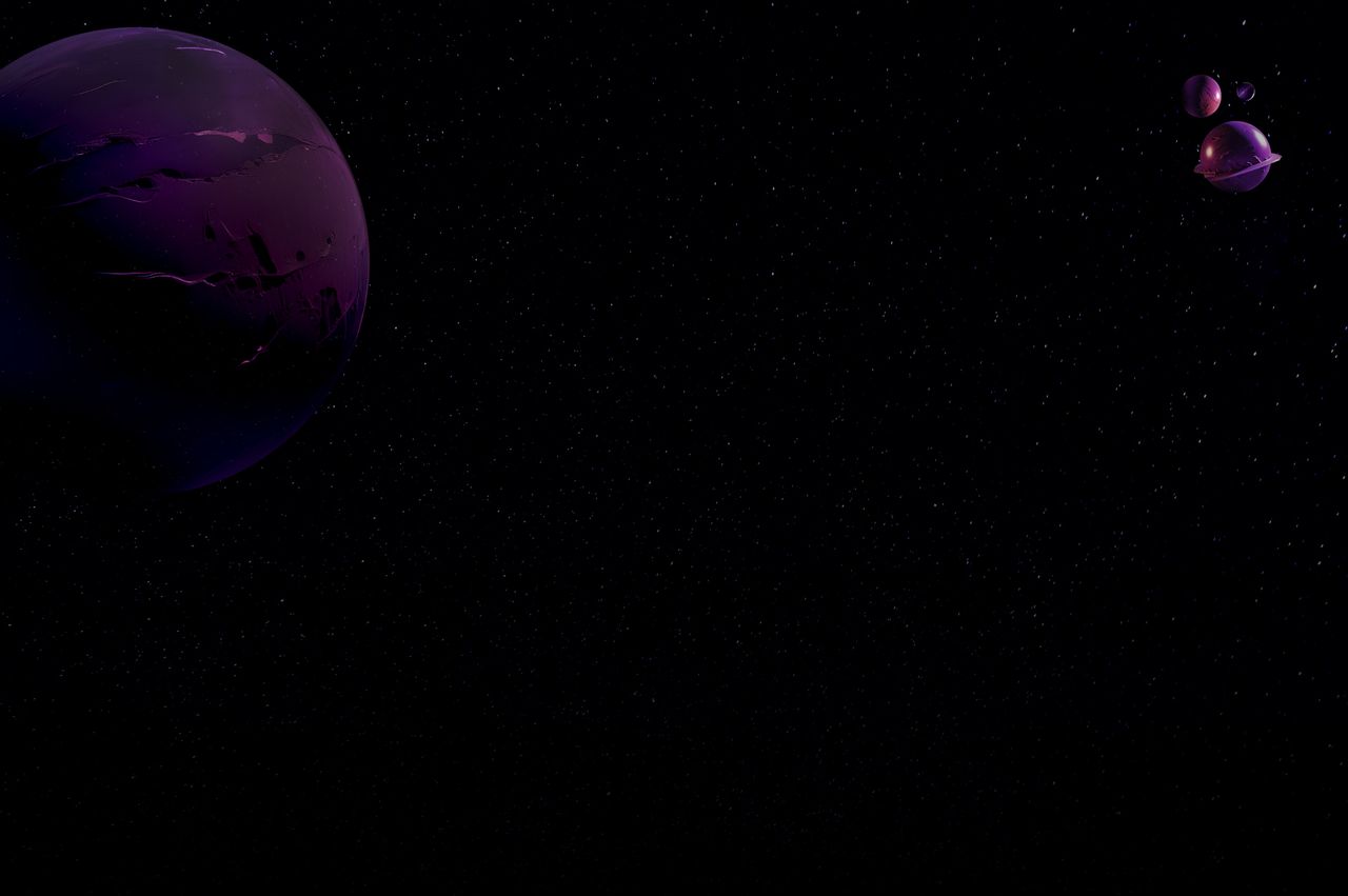 Ilustración espacial con sol y planetas morados usada en diseños de marketing digital