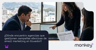 Ilustración moderna que representa campañas de email marketing en Panamá, con iconos de correos, automatización y marketing digital.