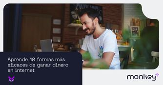 Mano organizando elementos de diseño en wireframe de aplicación móvil